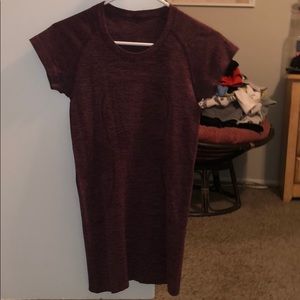 Lululemon workout top